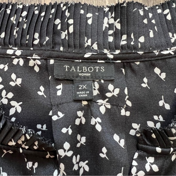 Talbots Sleeveless Floral Loose Fit Crew Neck Black Whitee Top Shirt Related 2X - Picture 5 of 10
